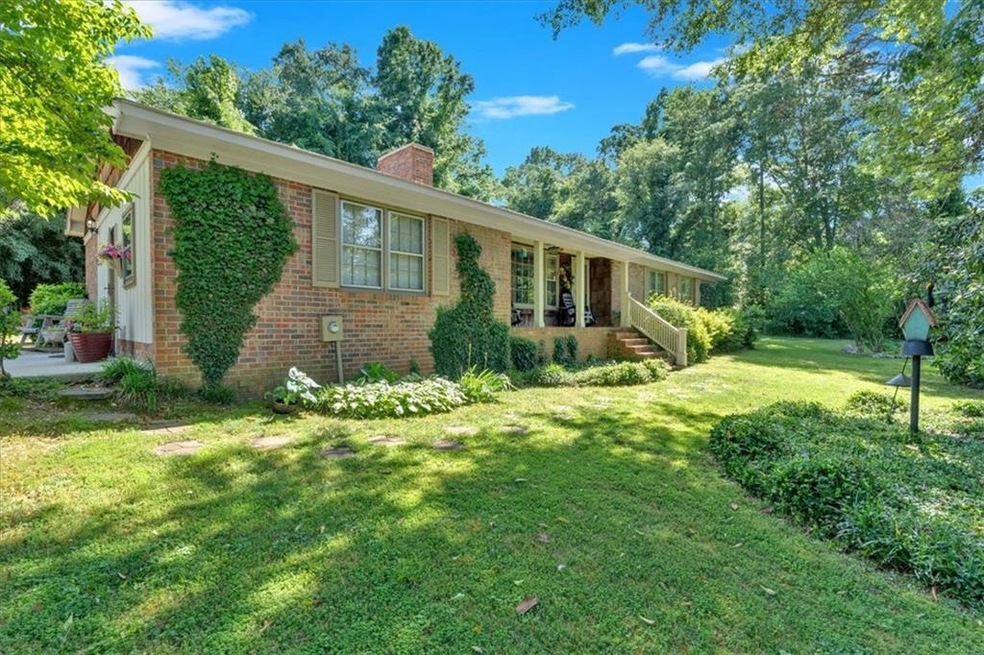 402 Ridgewood Rd, Cedartown, GA 30125 - photo 1