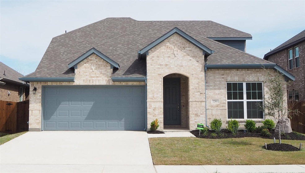 2201 Yellowhammer Rd, Denton, TX 76205 - photo 1