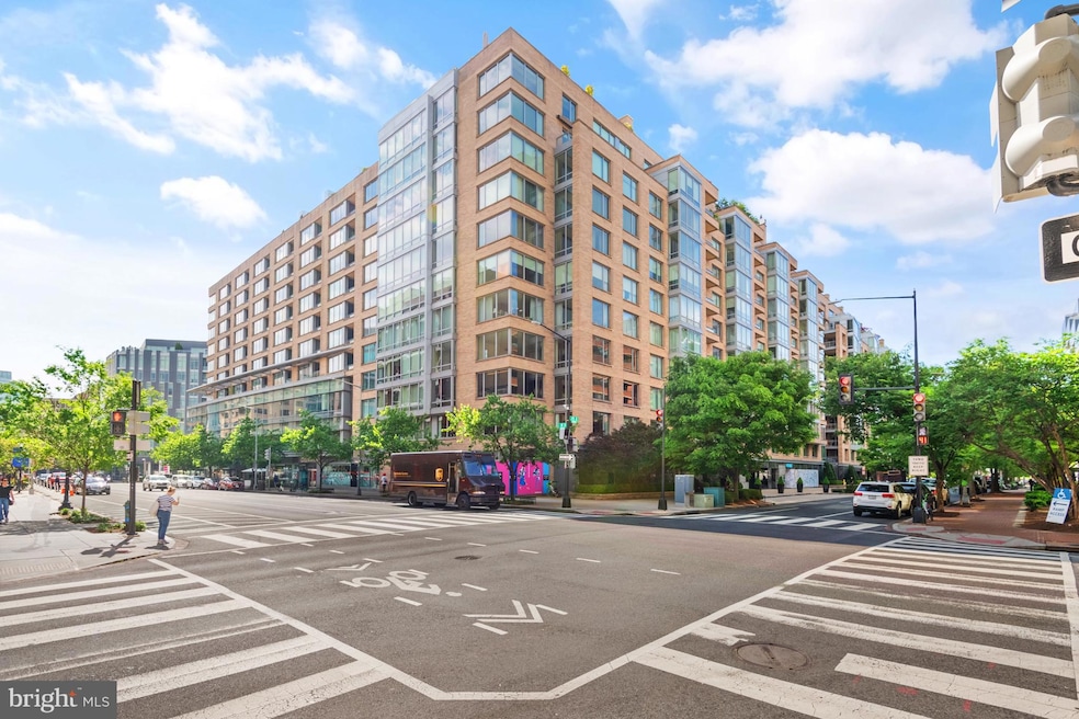 The Residences at The Ritz-Carlton unit 6G, Washington, DC 20037 - photo 1