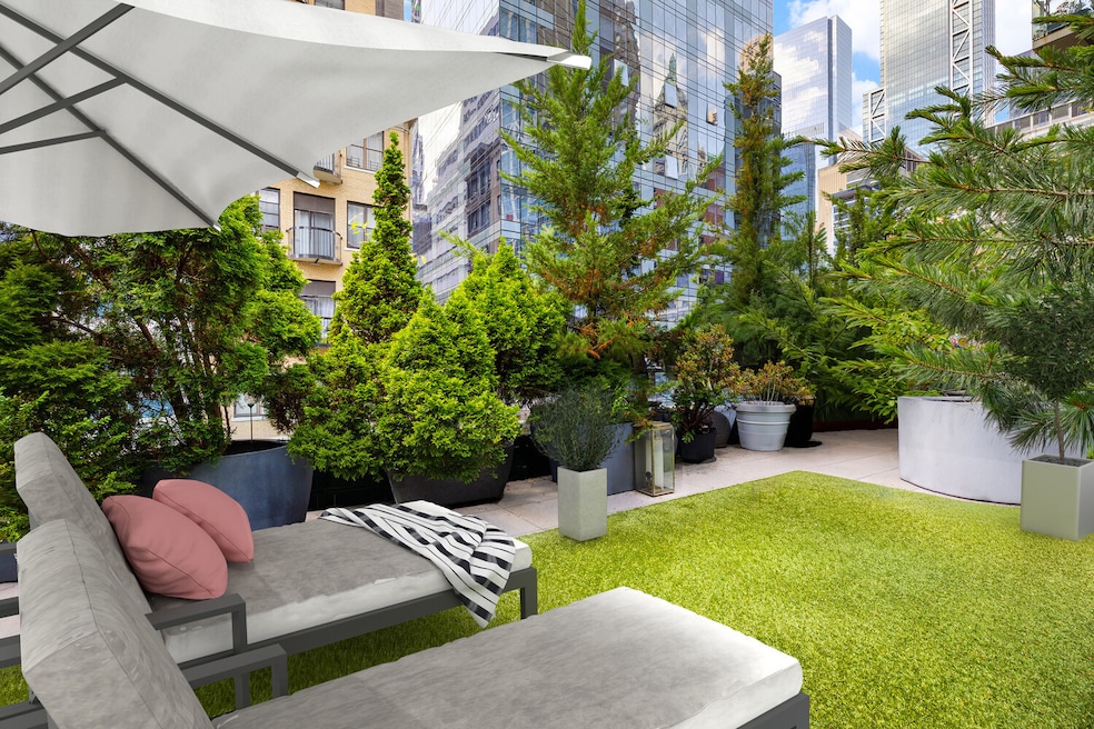 For Sale $3,299,000 • Co-Listing Agent