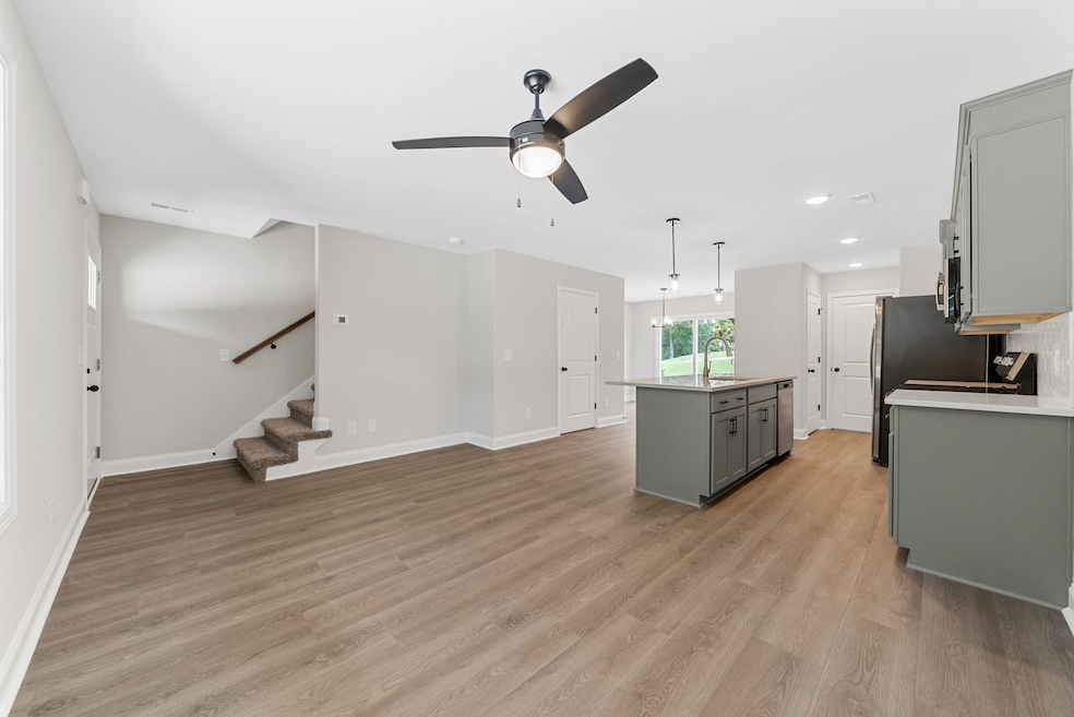 108 Colson Rd, Dover, TN 37058 - photo 1