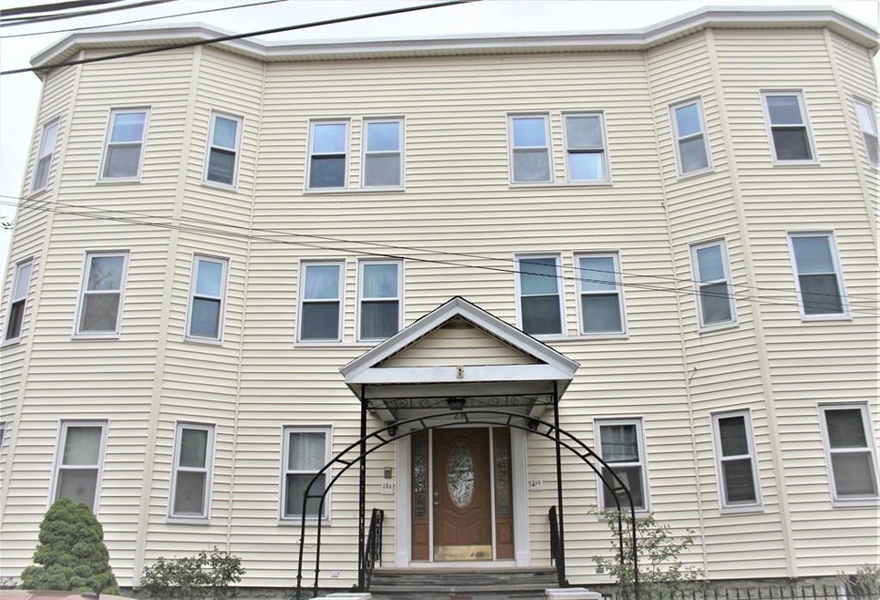 24 Bolton St unit 3R, Somerville, MA 02143 - photo 1