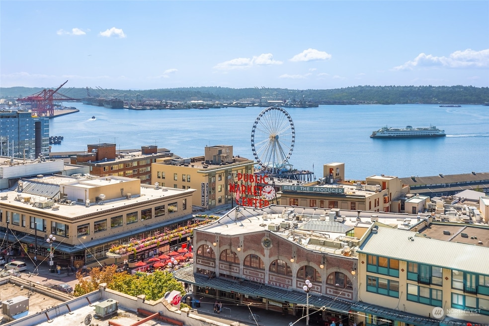 Pending $1,790,000 • Co-Listing Agent