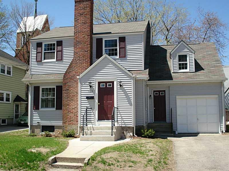 107 Richard St, Cranston, RI 02910 - photo 1