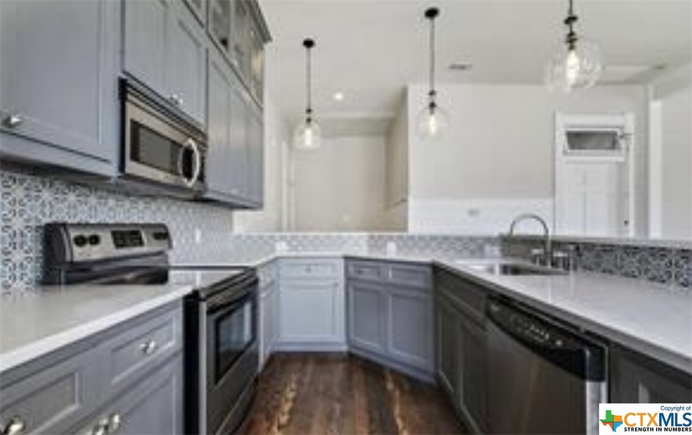 202 N Lbj Dr unit 207, San Marcos, TX 78666 - photo 1