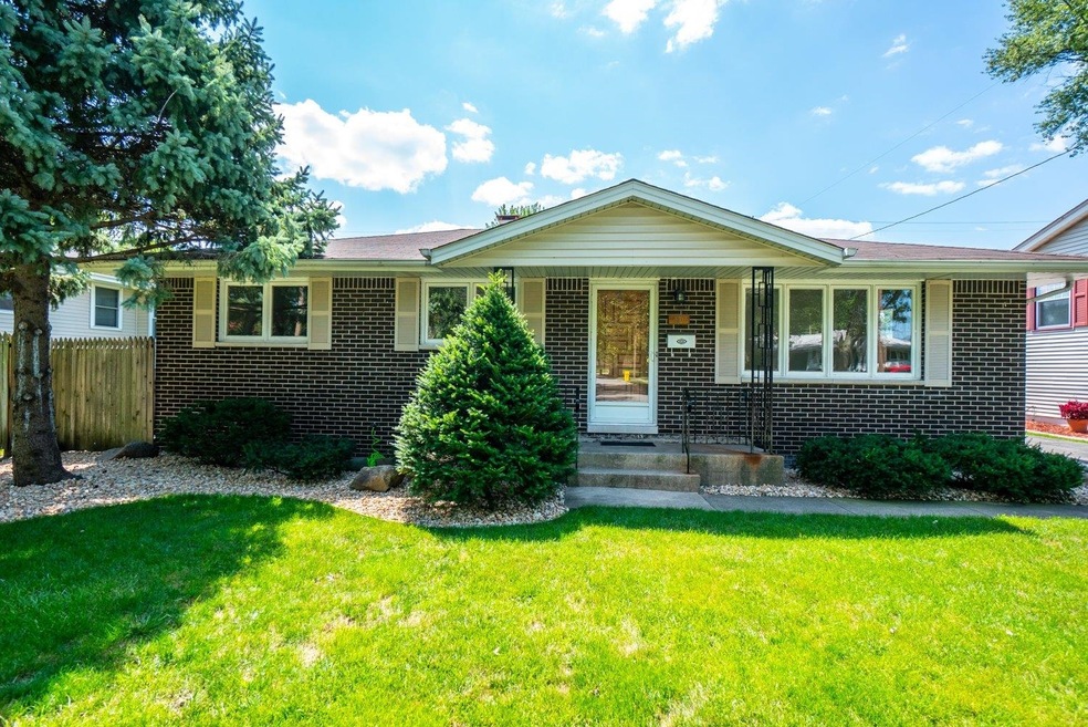 131 Minter Dr, Griffith, IN 46319 - photo 1