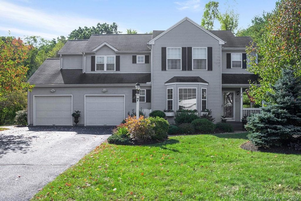 7 Spring Hill Ln, Bloomfield, CT 06002 - photo 1