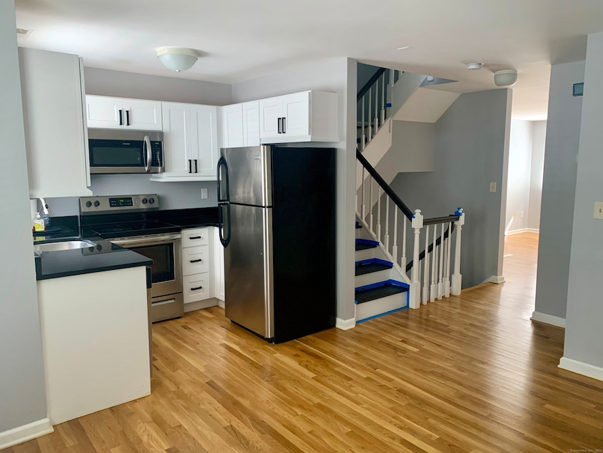 Seir Hill Gardens unit 39, Norwalk, CT 06850 - photo 1