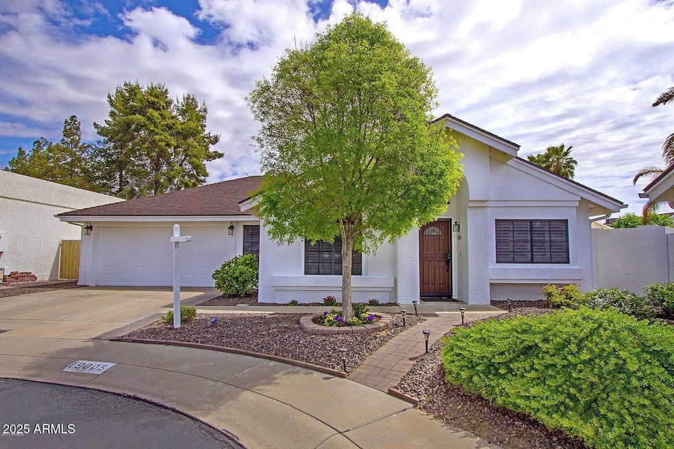 19005 N 33rd Place, Phoenix, AZ 85050 - photo 1