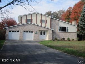 1295 Summit View Drive, Long Pond 001