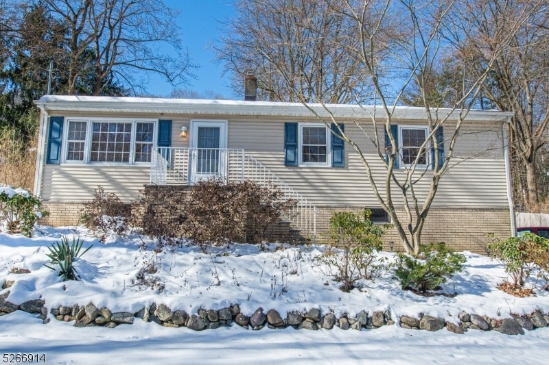 189 Kakeout Rd, Kinnelon, NJ 07405 - photo 1