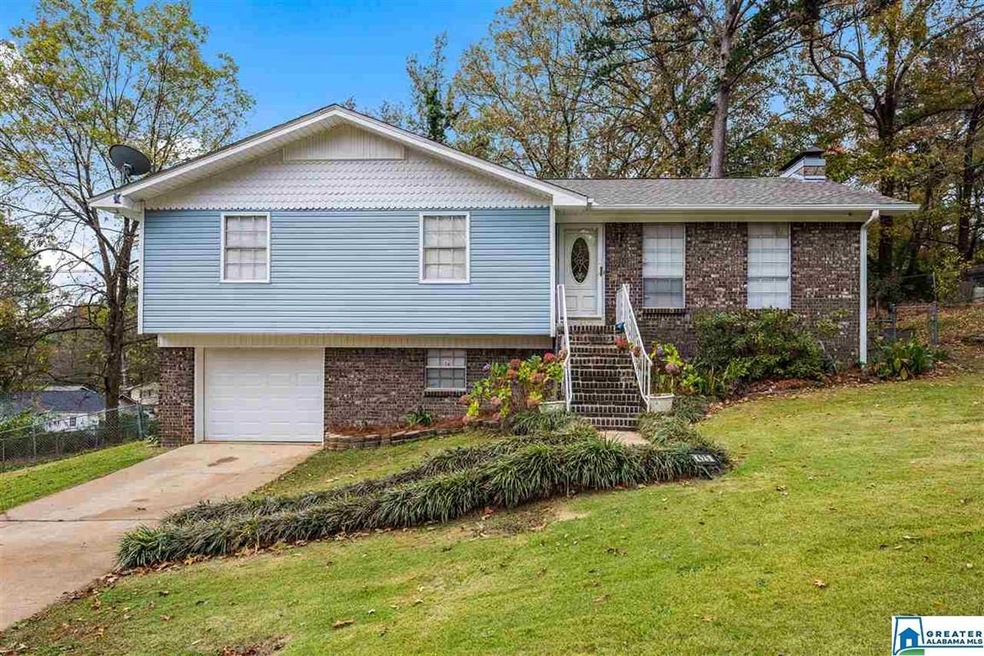 425 21st Ave NE, Center Point, AL 35215 - photo 1