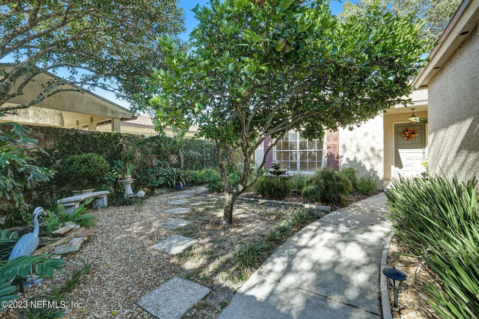 5513 Mariners Cove Dr, Jacksonville, FL 32210 - photo 1