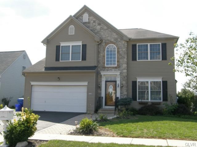 1825 Merlot Dr, Easton, PA 18045 - photo 1