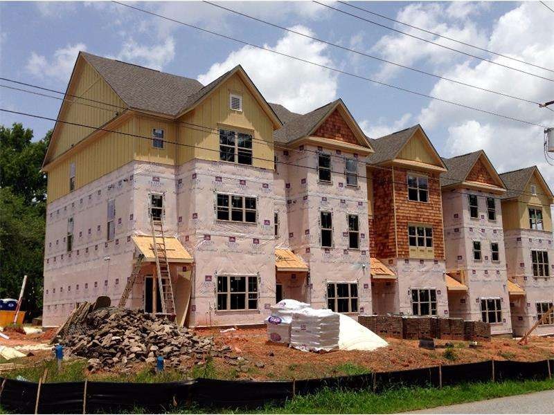 1381 Hawthorne Ave SE unit 25, Smyrna, GA 30080 - photo 1