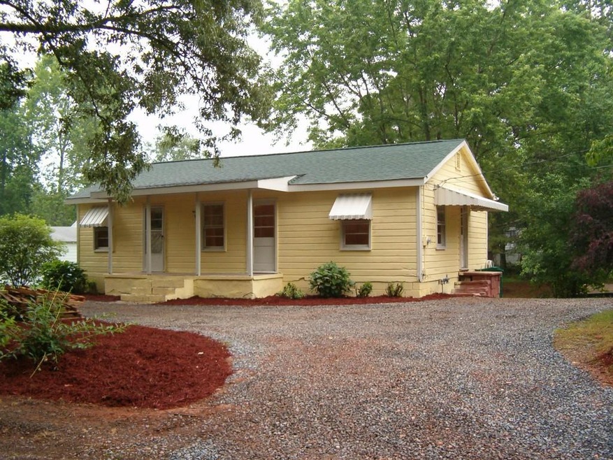 1296 Hunter Dr, Acworth, GA 30102 - photo 1