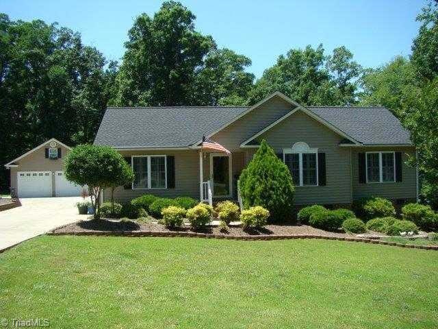 578 Graceland Dr, Asheboro, NC 27205 - photo 1