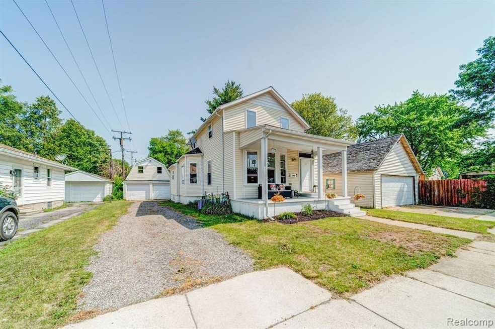 1607 Union St, Port Huron, MI 48060 - photo 1