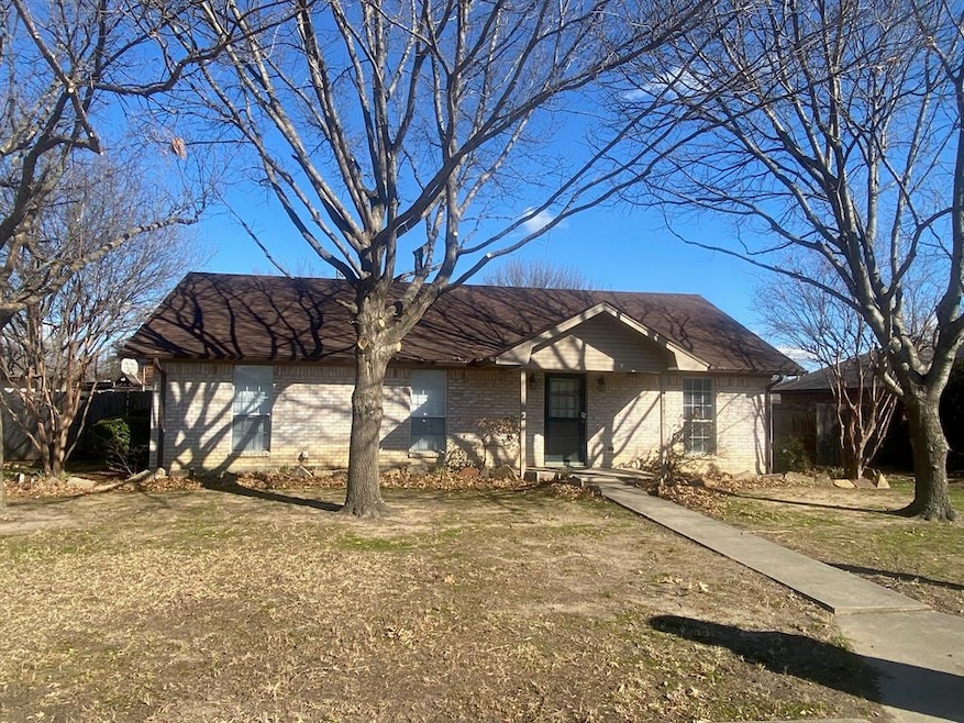 614 S Arizona Dr, Celina, TX 75009 - photo 1