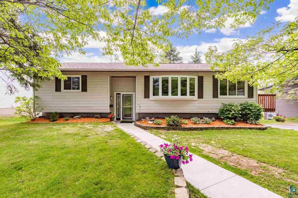 2152 Adirondack St, Duluth, MN 55811 - photo 1