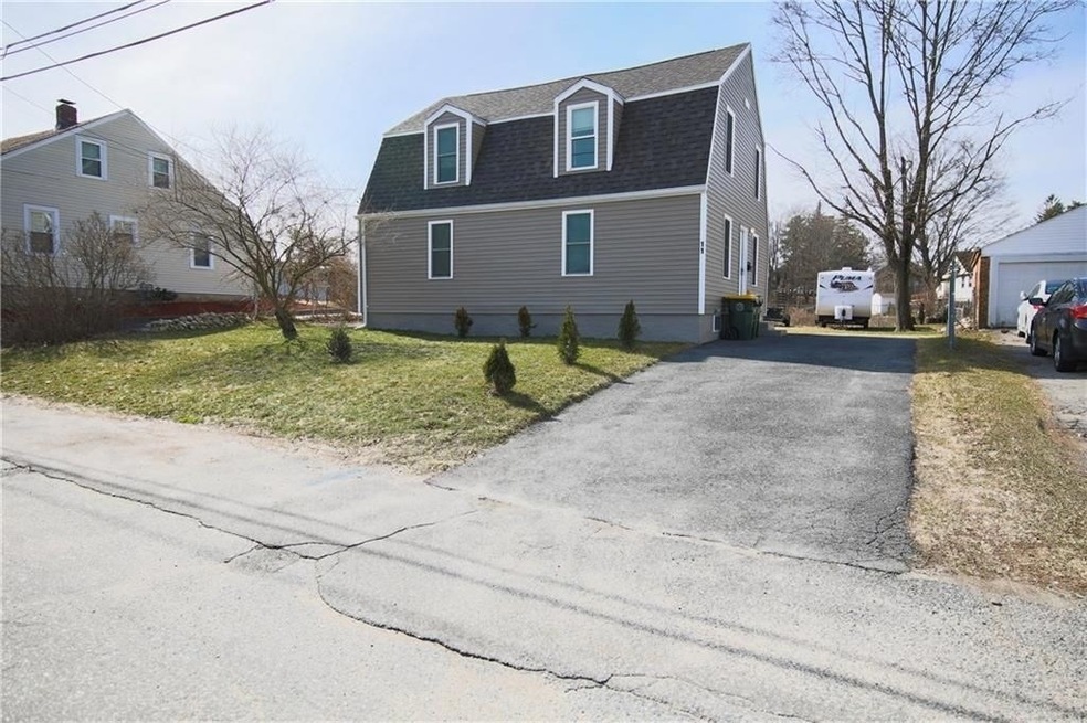 11 Maple Ave, Smithfield, RI 02917 - photo 1