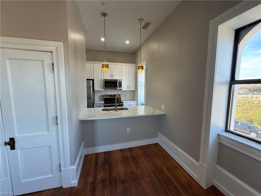 For Rent $1,475/month