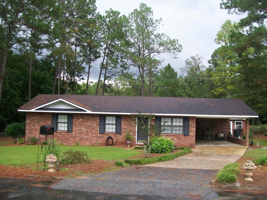 1605 Walrod Ave, Douglas, GA 31533 - photo 1