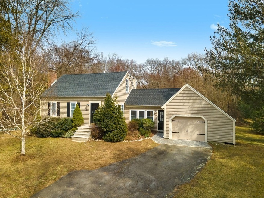 184 Bullard St, Walpole, MA 02081 - photo 1
