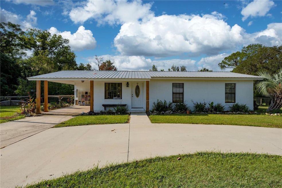 Front Exterior, Circular Drive