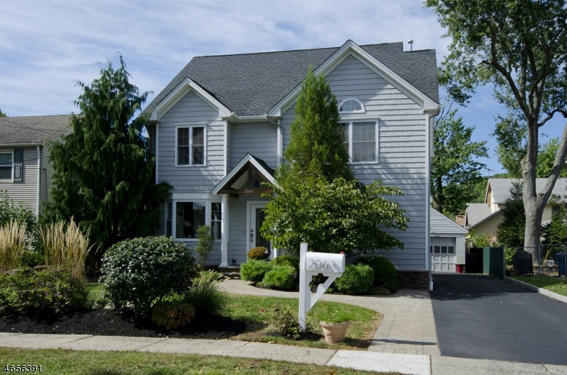 2063 Nicholl Ave, Scotch Plains, NJ 07076 - photo 1