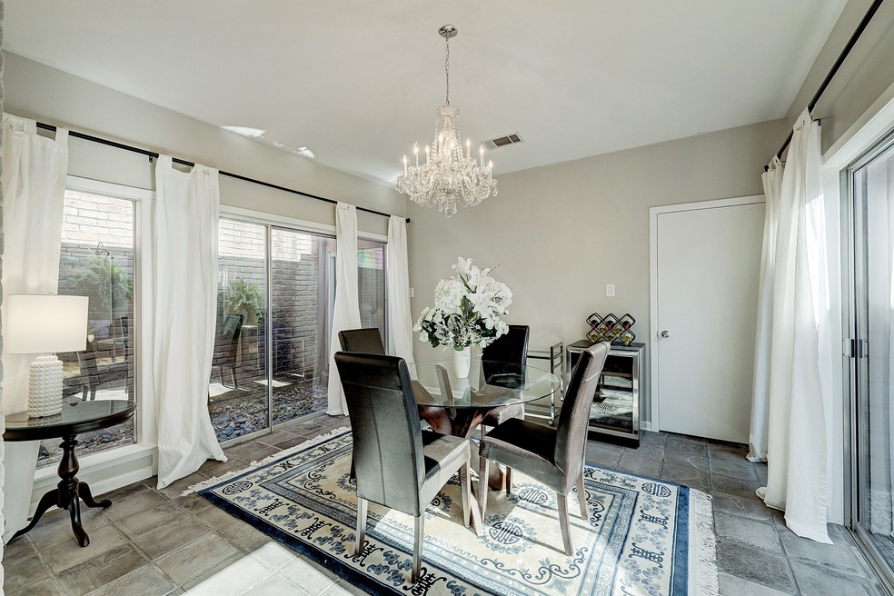 10131 Valley Forge Dr, Houston, TX 77042 - photo 1