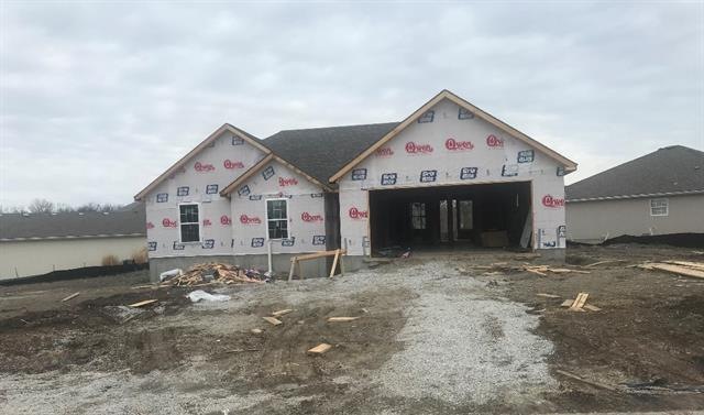 481 Kreisel Dr, Raymore, MO 64083 - photo 1