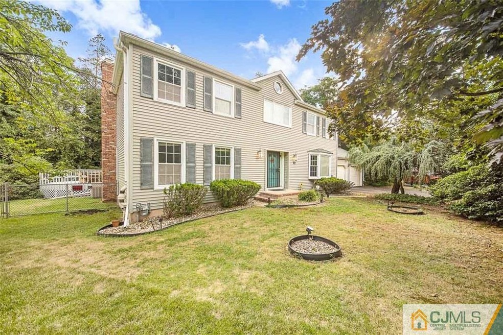 10 Holly Ct, Middlesex, NJ 08846 - photo 1