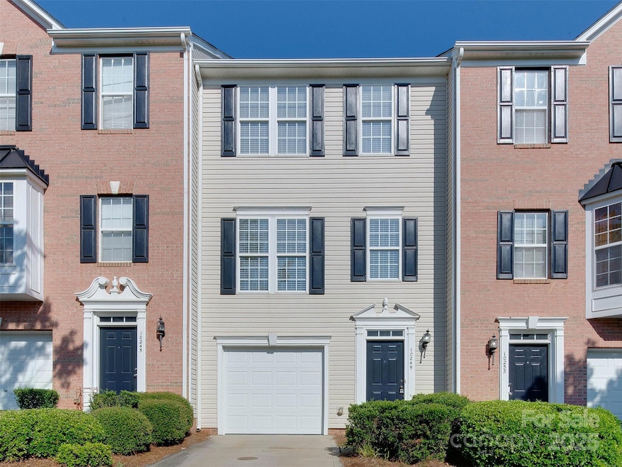 Under Contract $325,000