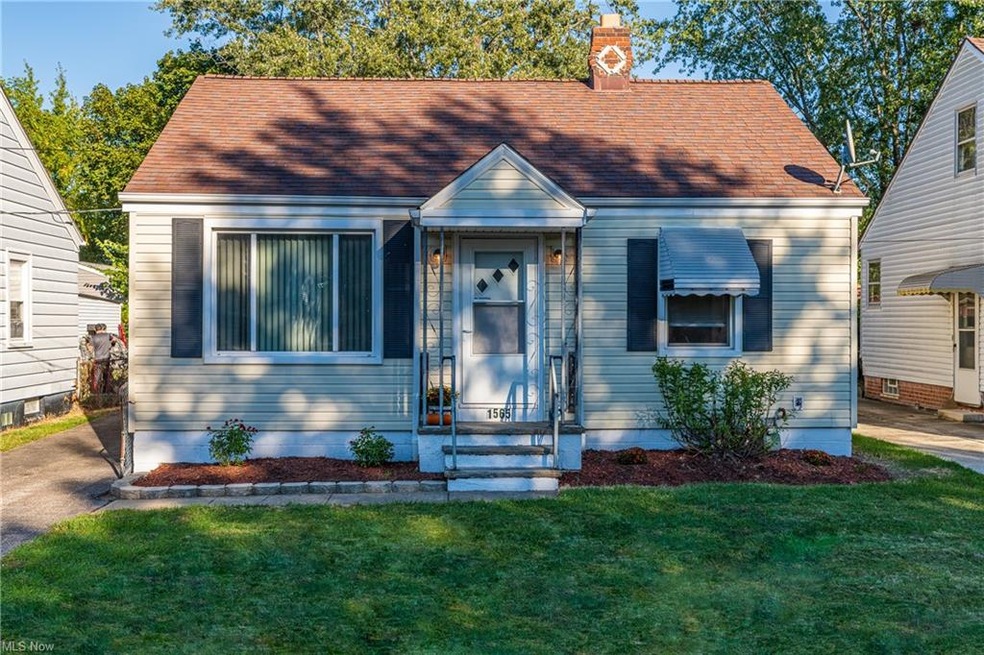 1565 Mapledale Rd, Wickliffe, OH 44092 - photo 1