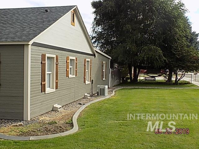 1320 Holly St, Nampa, ID 83686 - photo 1