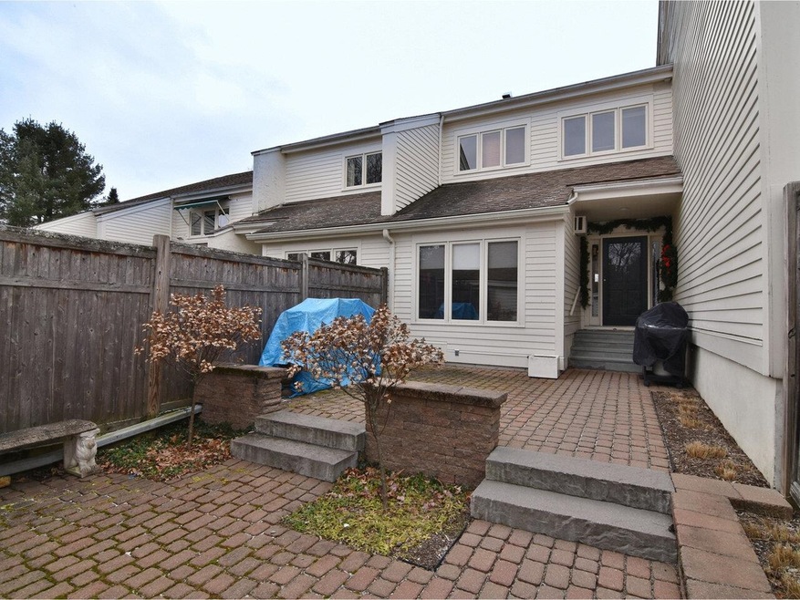 545 S Prospect St unit 9, Burlington, VT 05401 - photo 1