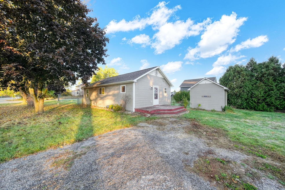 11004 Wamplers Lake Rd, Brooklyn, MI 49230 - photo 1