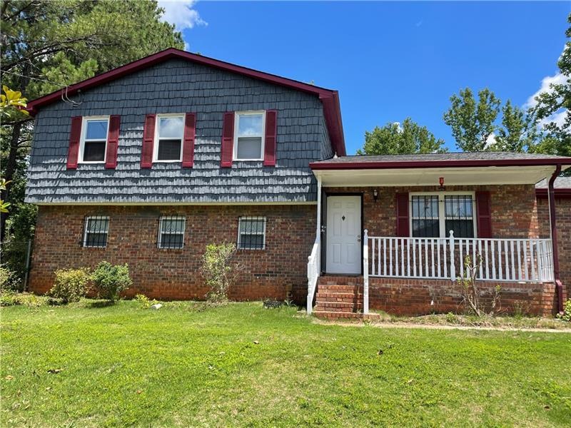 1306 Briar Ridge Ln, Jonesboro, GA 30238 - photo 1