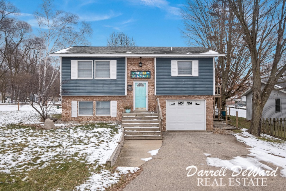 2865 S Patterson Rd, Wayland, MI 49348 - photo 1