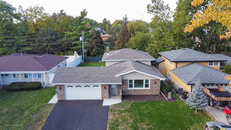 For Sale $425,000 • Co-Listing Agent