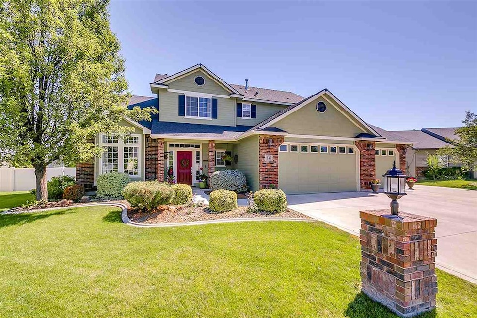 612 W Highland Ave, Nampa, ID 83686 - photo 1