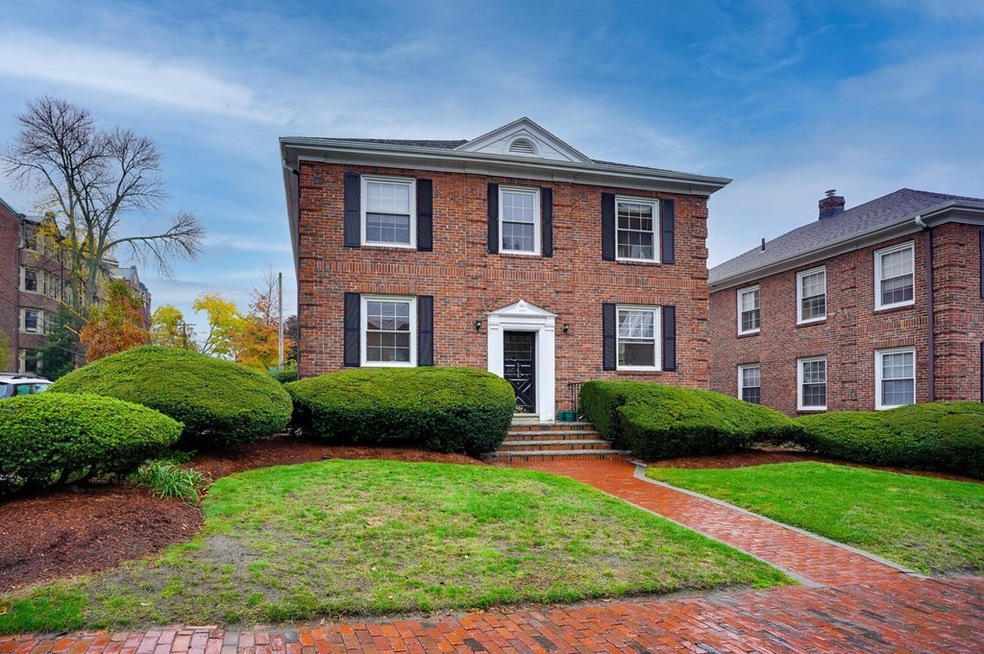 346 Harvard St unit 6-2, Cambridge, MA 02138 - photo 1