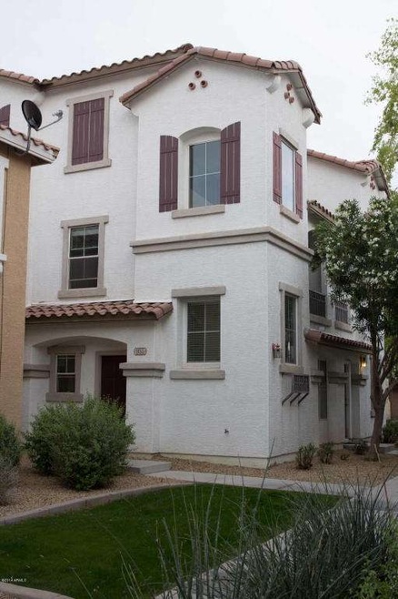 Front View of Home