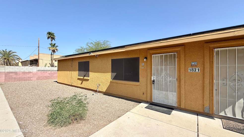 1821 S Jefferson Ave unit 1, Tucson, AZ 85711 - photo 1