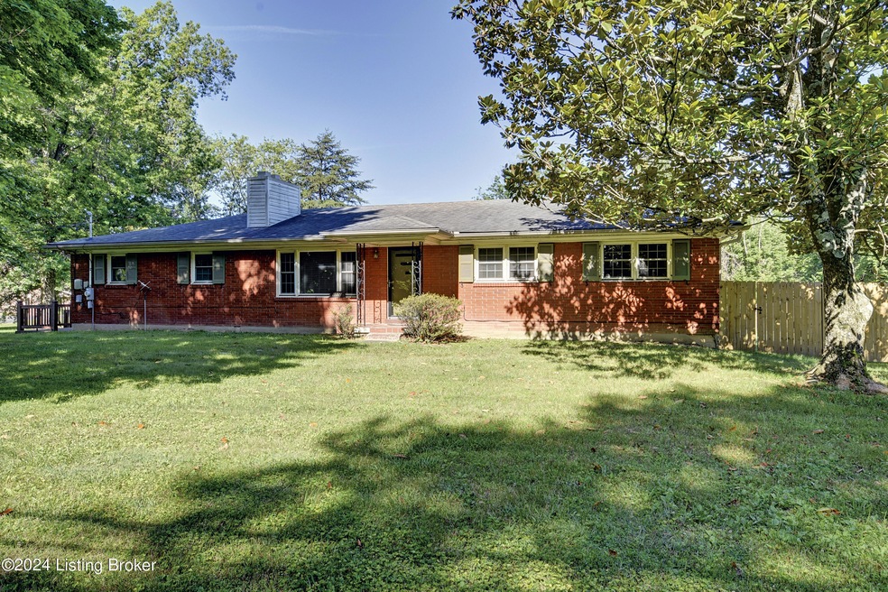 6802 Beulah Church Rd, Louisville, KY 40228 - photo 1