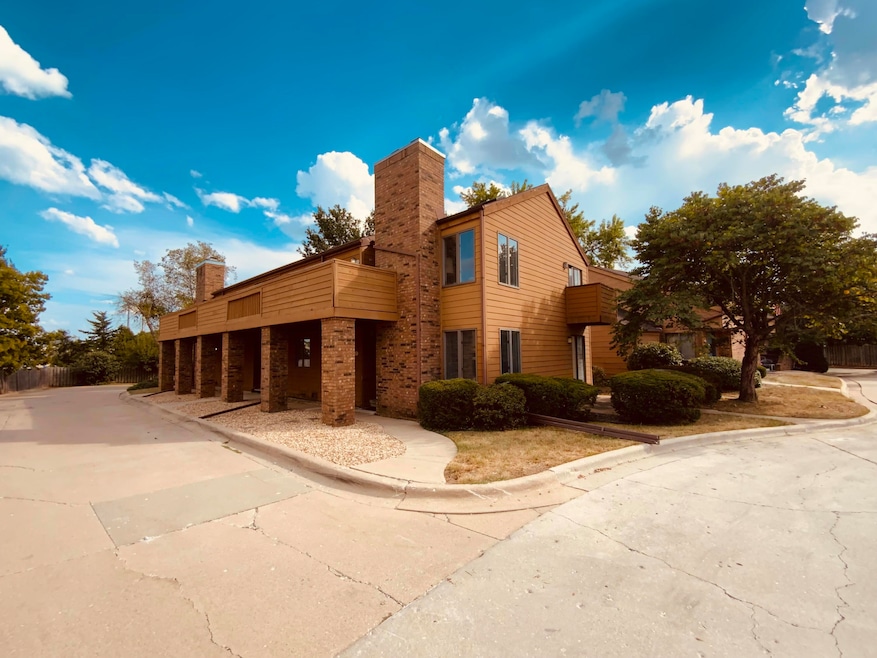 For Sale $172,000 • Co-Listing Agent