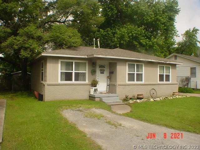 206 N Ora St, Pryor, OK 74361 - photo 1
