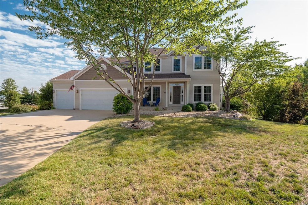 720 Brook Manor Ct, Lake Saint Louis, MO 63367 - photo 1