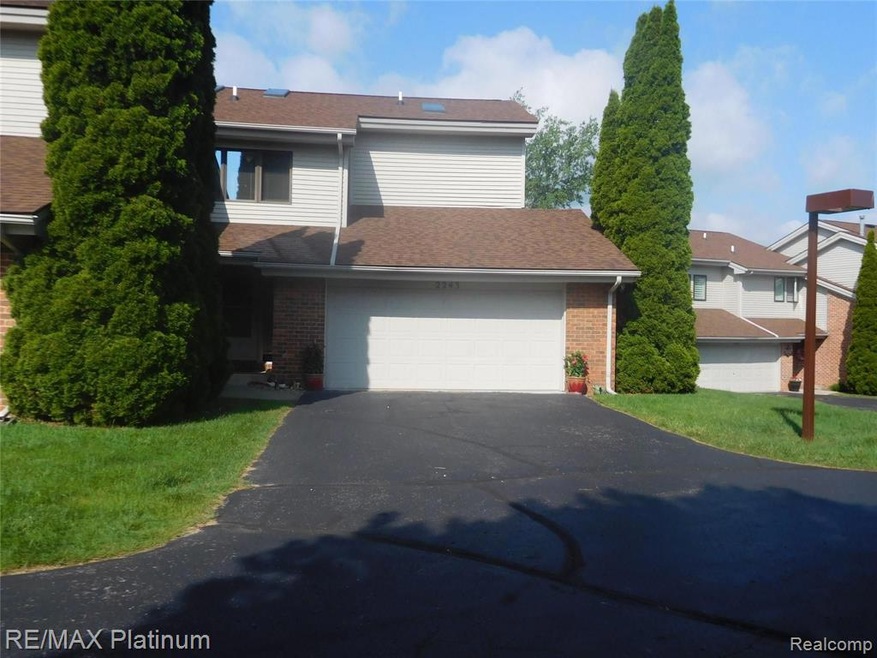2243 N Long Lake.JPG